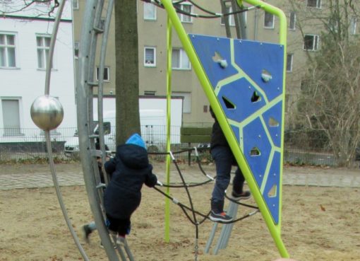 Kleinkinder-Spielplatz Koeltzepark