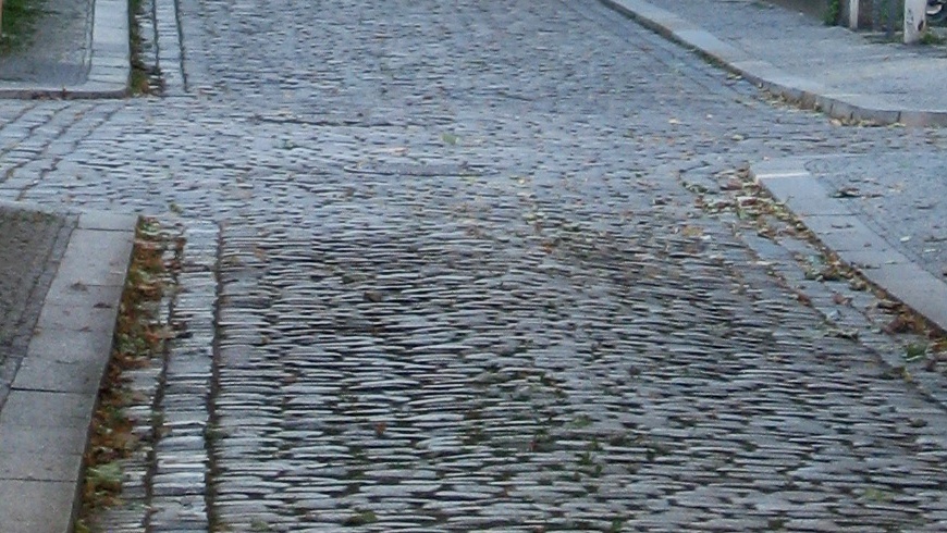 Kopfsteinpflaster in der Kammerstraße