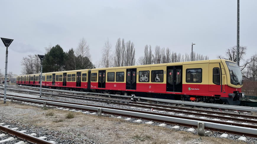 S-Bahn BR 481 im modernen Design