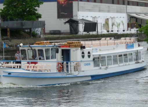 Fahrgastschiff Condor